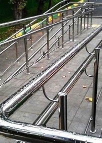 Ограждение пандуса с ригелями