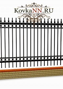 Забор с элементами ковки 1