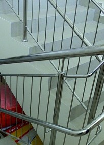 перила для детской поликлиники